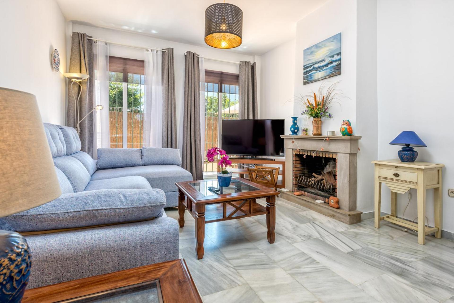 Castillo Sohail Townhouse Near The Beach By Costarentals - Ref 101 Fuengirola Eksteriør bilde