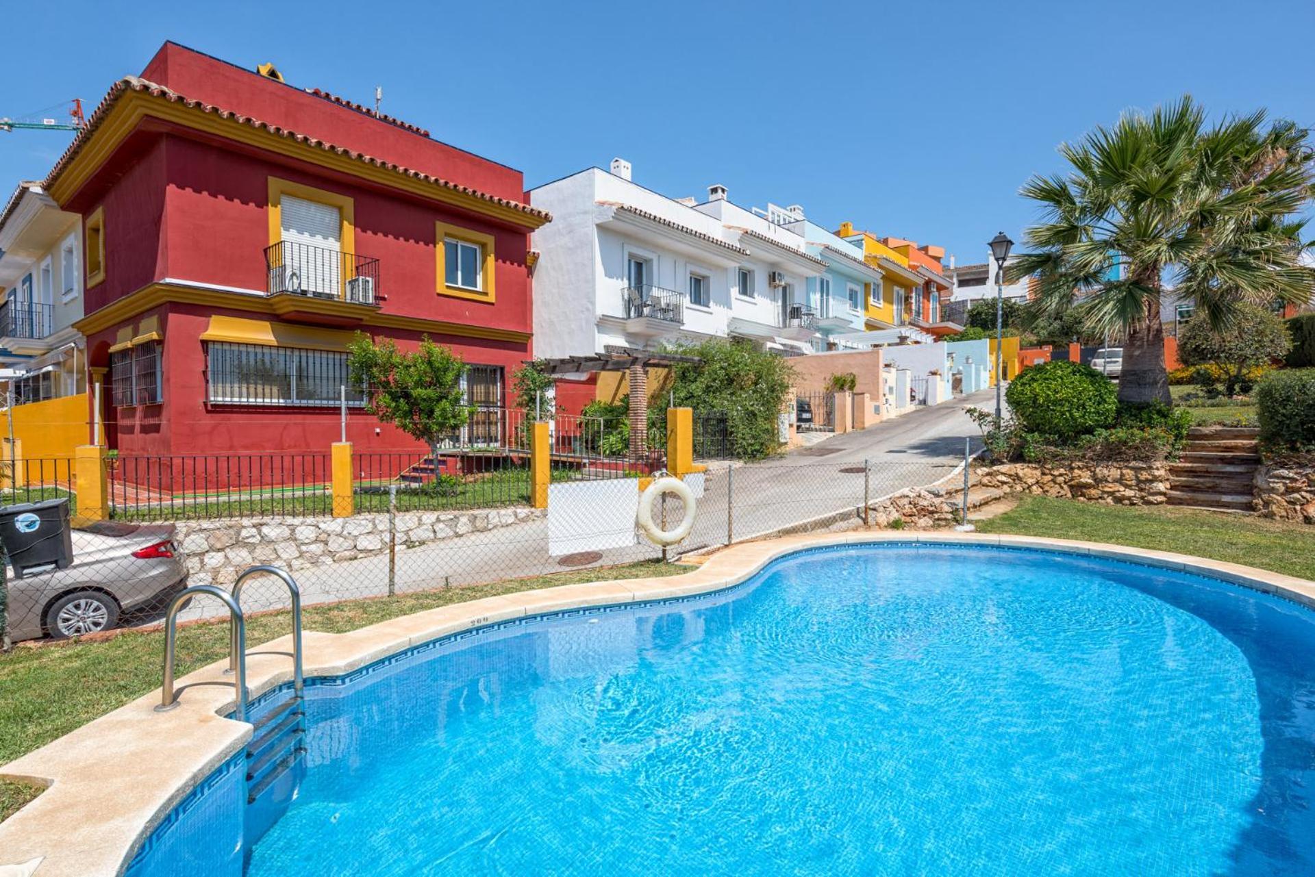 Castillo Sohail Townhouse Near The Beach By Costarentals - Ref 101 Fuengirola Eksteriør bilde